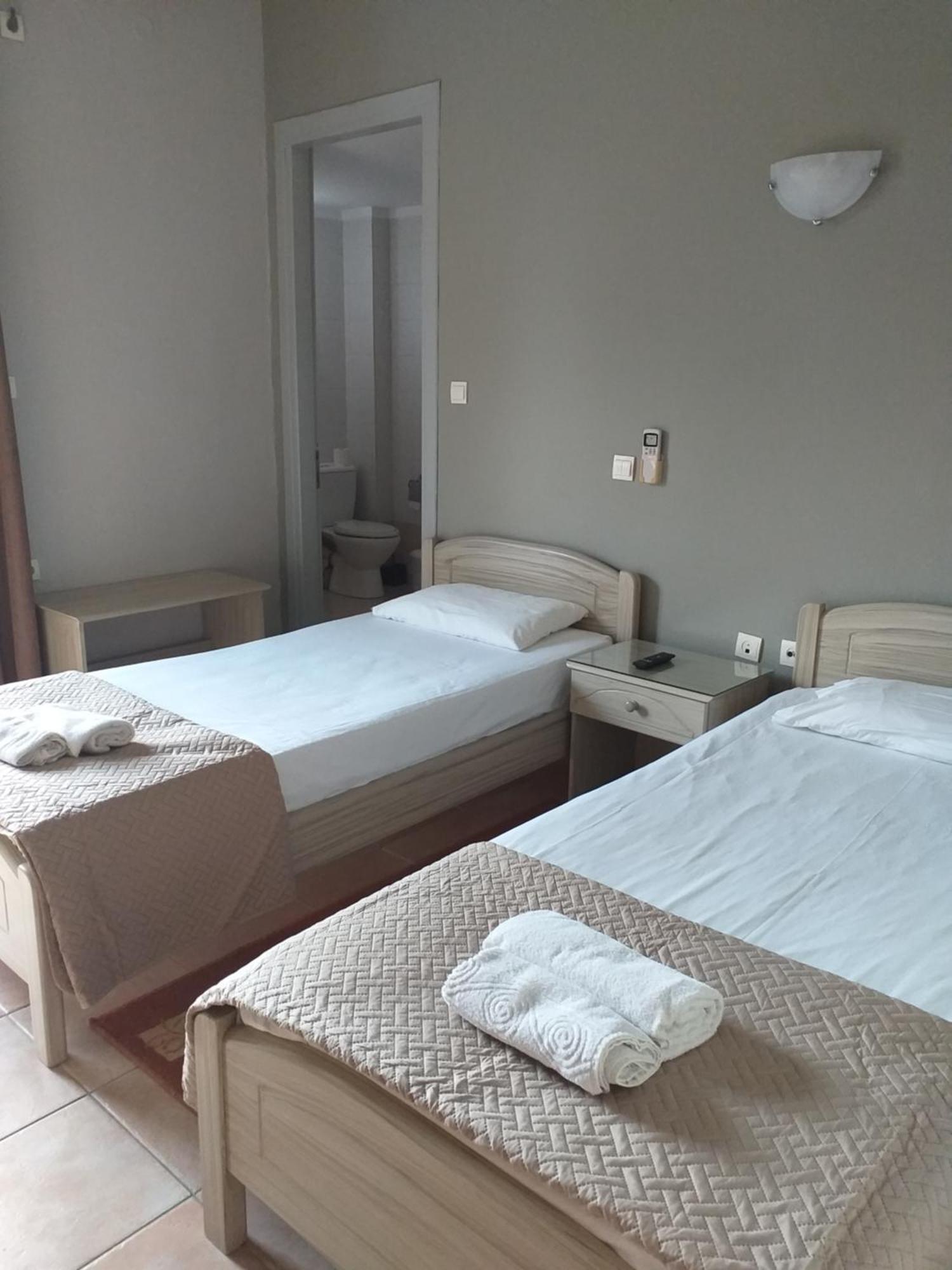 Hotel Isidora Loutros Extérieur photo