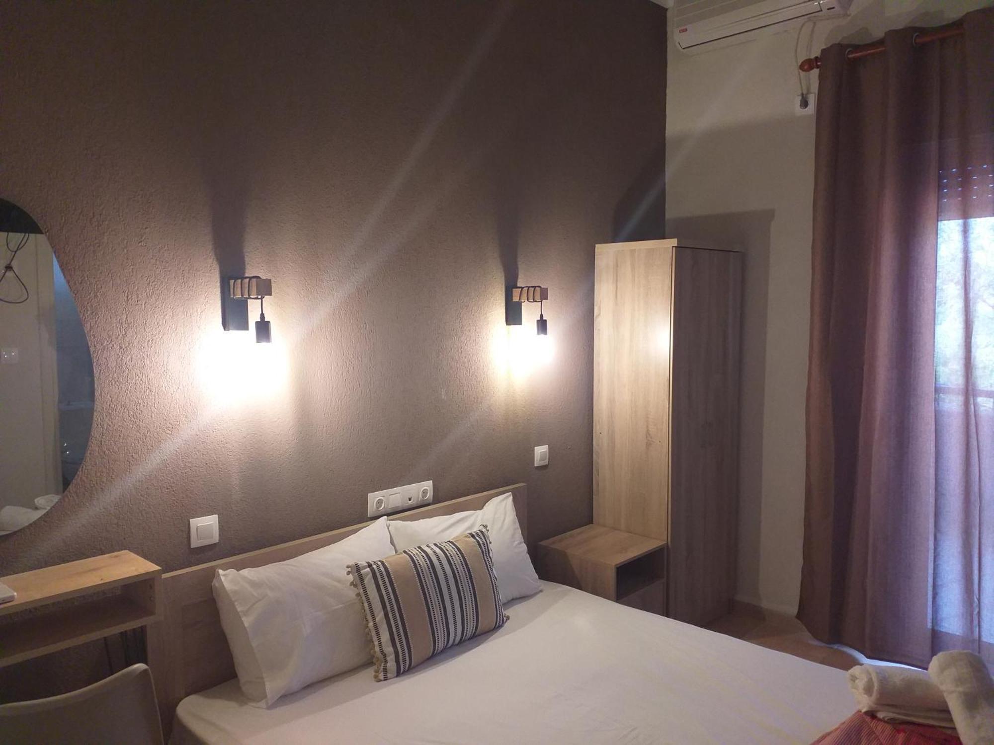 Hotel Isidora Loutros Extérieur photo