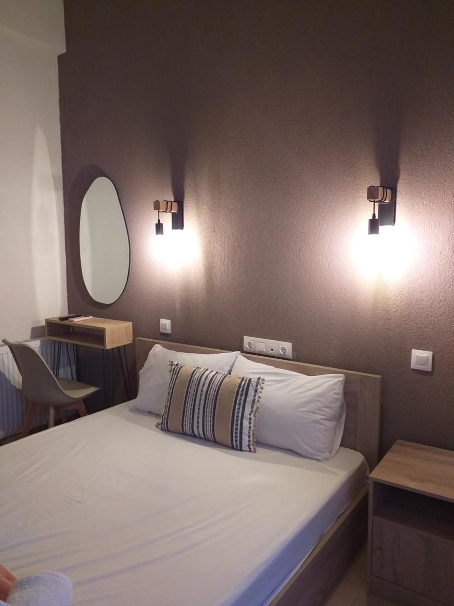 Hotel Isidora Loutros Extérieur photo