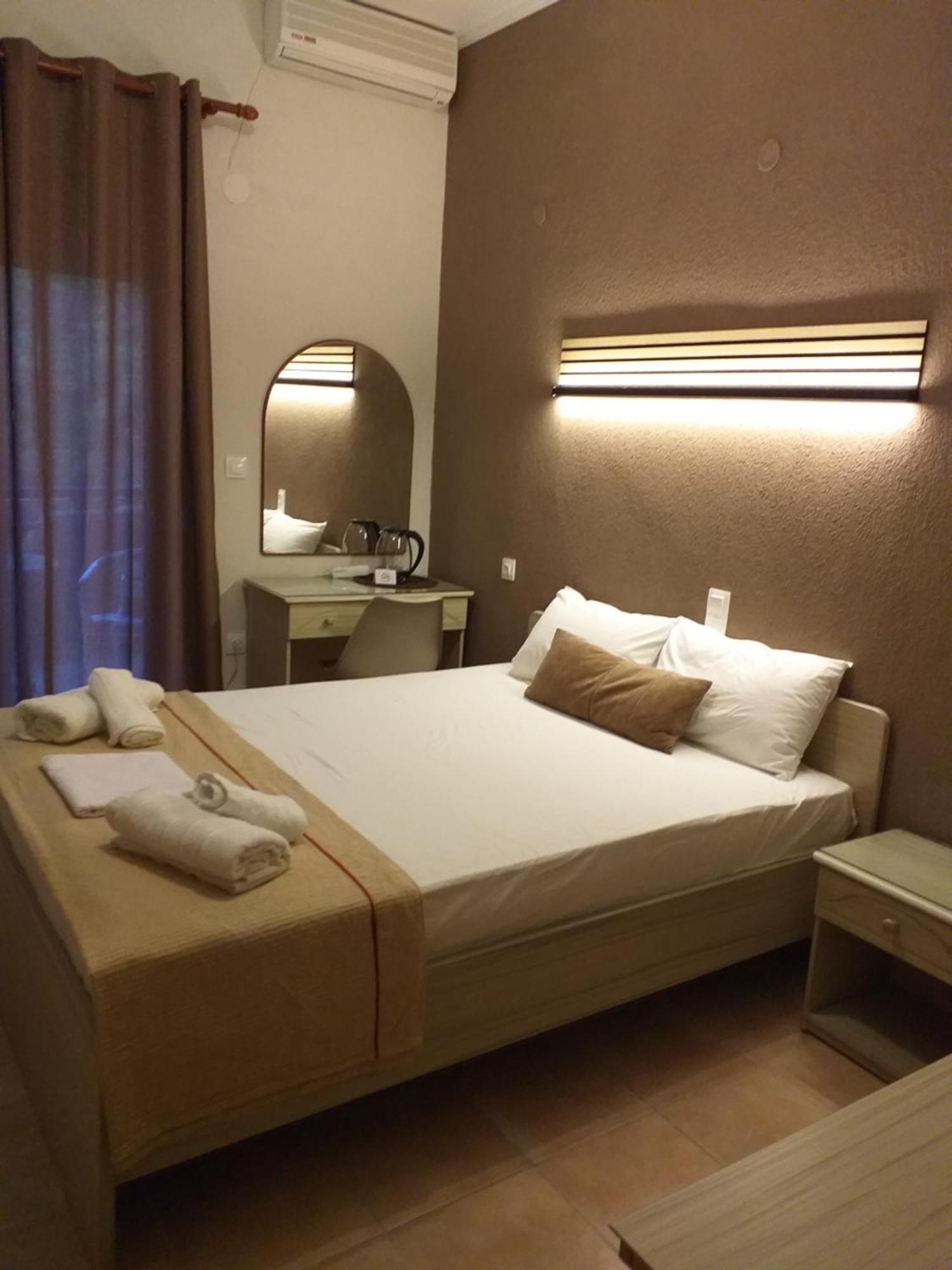 Hotel Isidora Loutros Extérieur photo