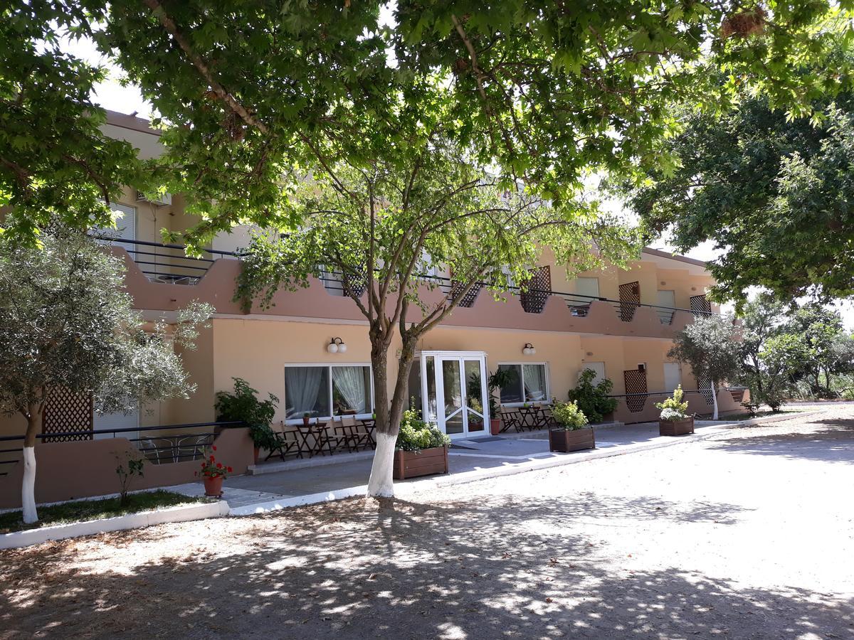 Hotel Isidora Loutros Extérieur photo